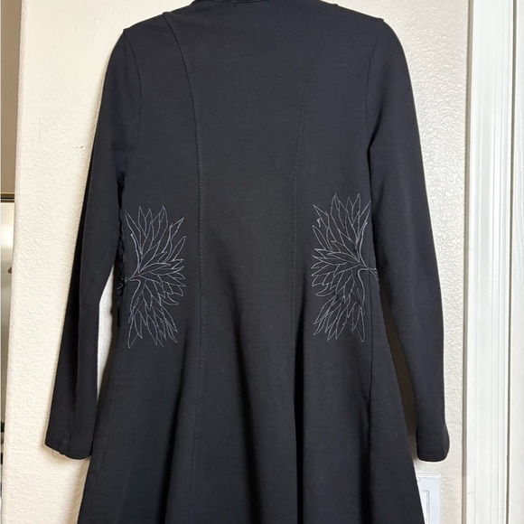 Stylish XCVI Black Women's Long Line Blazer with Embroidery  Detail at Waist. - Picture 4 of 16